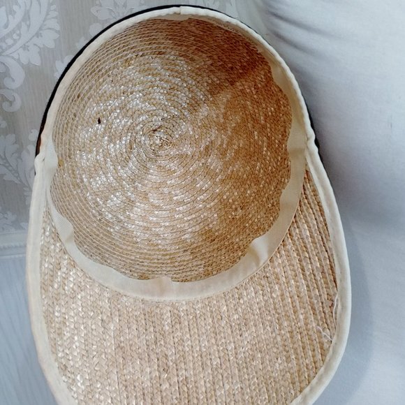 Vintage Straw Hat with Long Bill and Cameo Accent - Picture 5 of 5